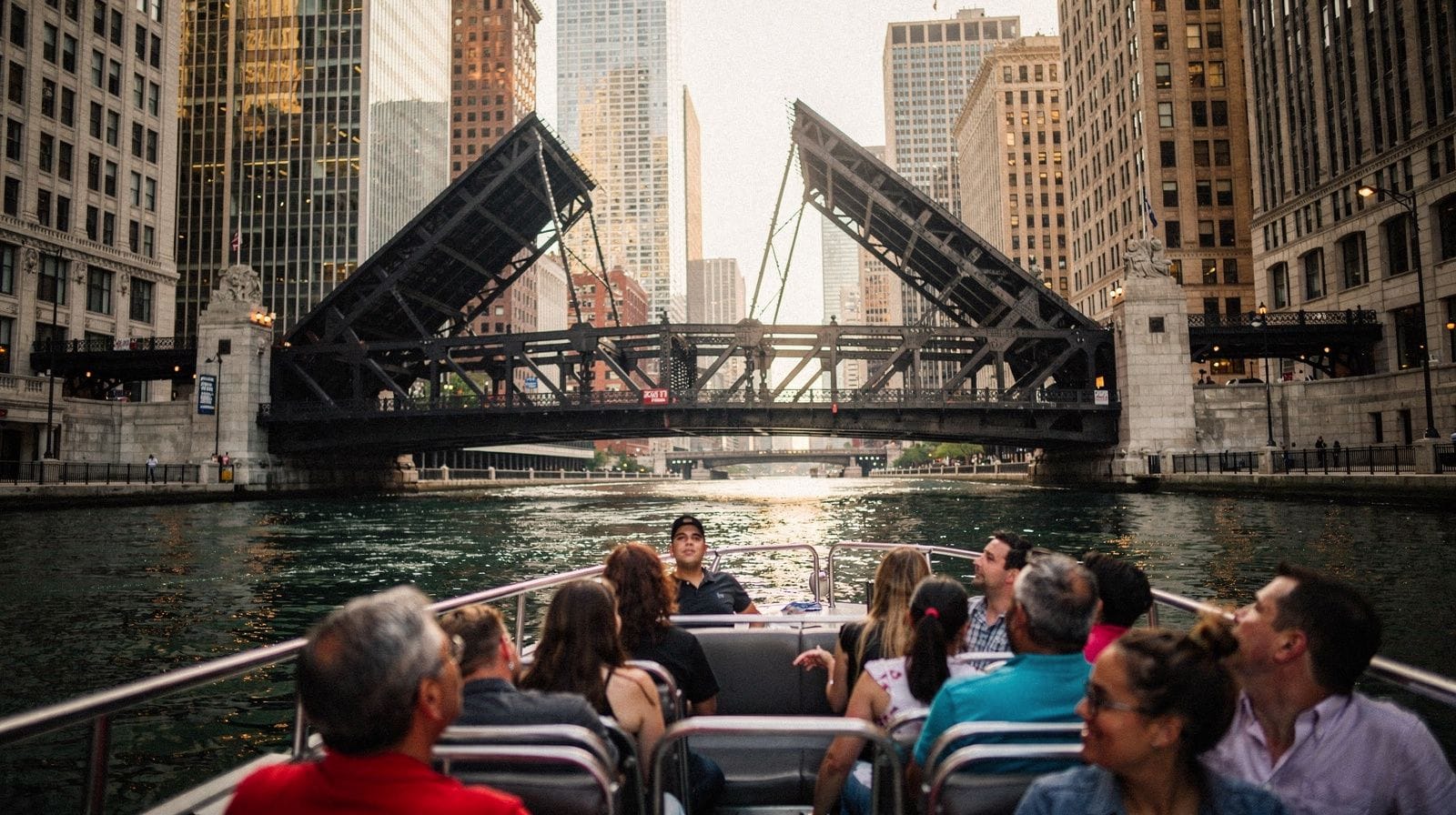 Croisière architecture privée à Chicago : privatiser tout le bateau